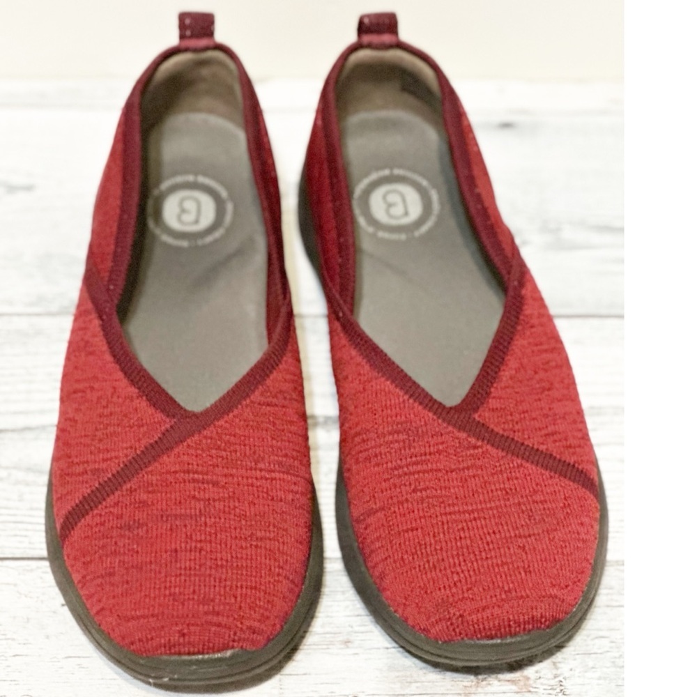 BZees Legacy Slip On Red Knit Memory Foam Shoes NWOT Sz 7. - Picture 6 of 6